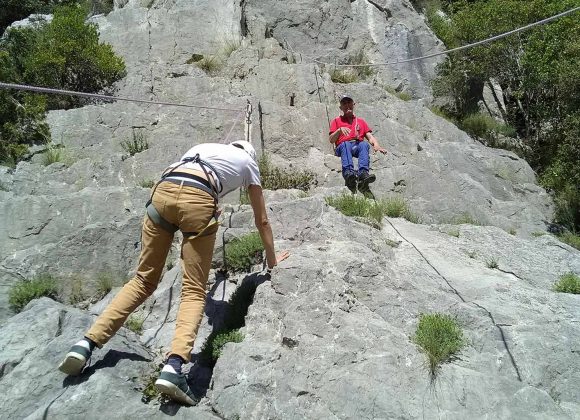 L’escalade ou comment prendre un peu de hauteur! L’escalade ou comment prendre un peu de hauteur!